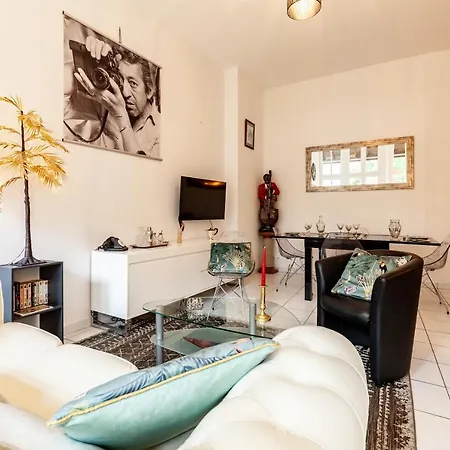 Le Patio - Hypercentre - Cour Au Calme - Wifi Apartment Vannes
